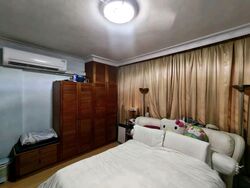 Blk 240 Lorong 1 Toa Payoh (Toa Payoh), HDB Executive #552127821